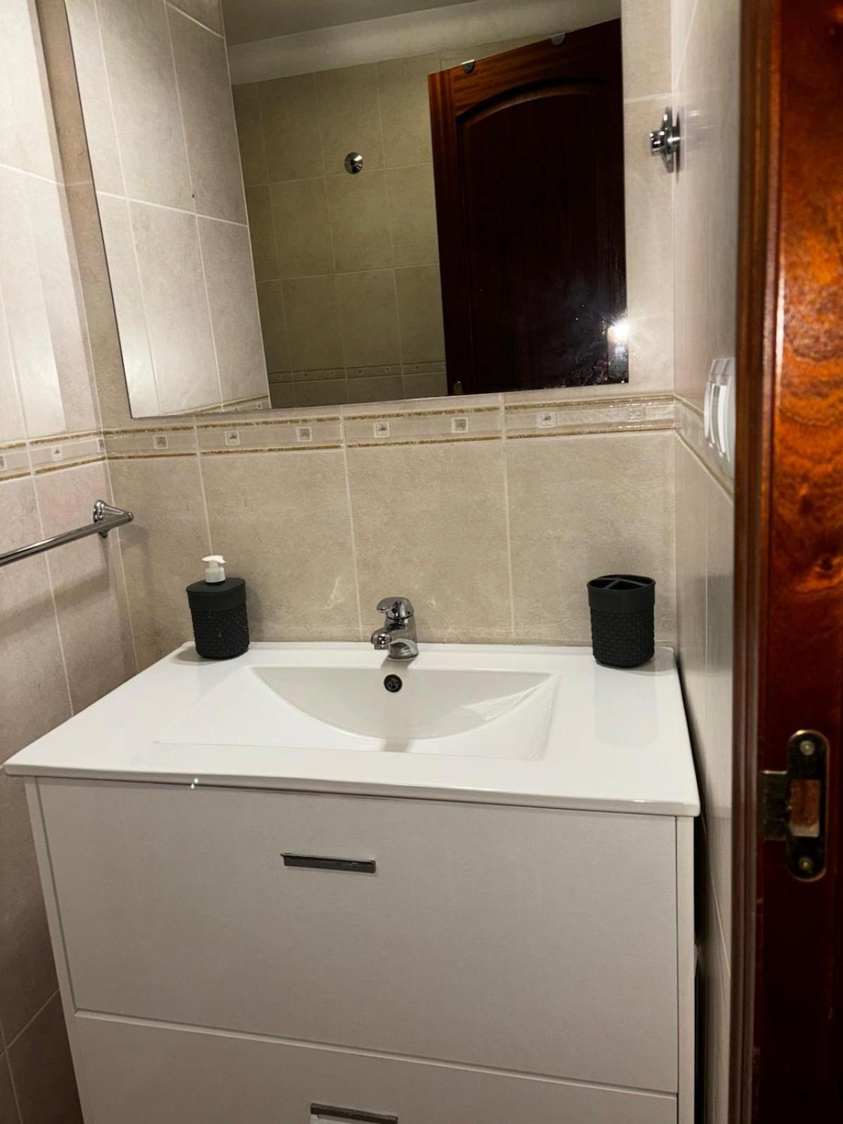 Apartamento Hans San Antonio  المظهر الخارجي الصورة