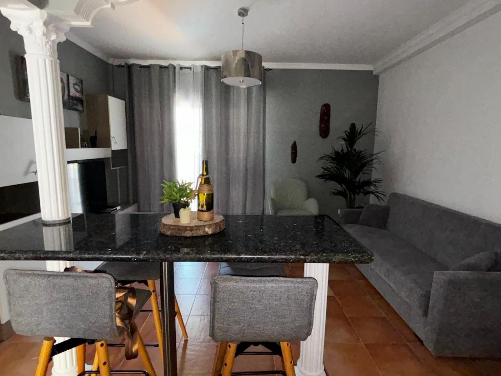 Apartamento Hans San Antonio  المظهر الخارجي الصورة