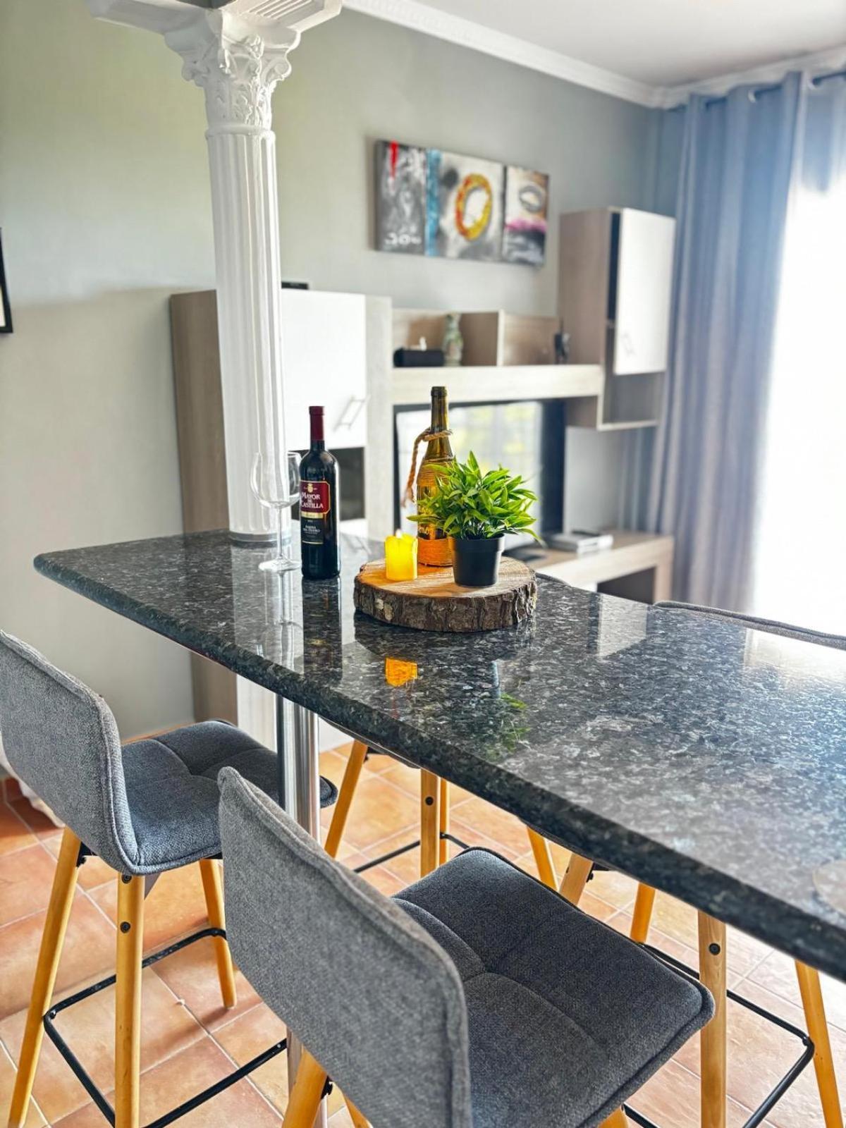 Apartamento Hans San Antonio  المظهر الخارجي الصورة