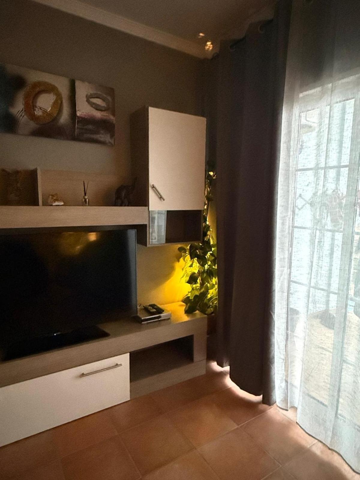 Apartamento Hans San Antonio  المظهر الخارجي الصورة