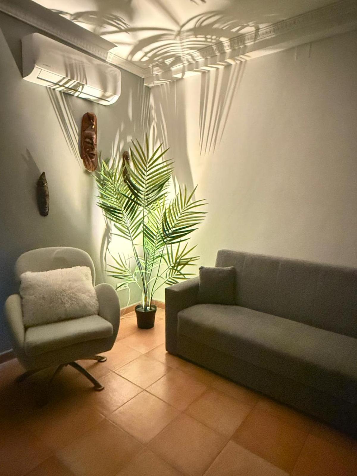 Apartamento Hans San Antonio  المظهر الخارجي الصورة